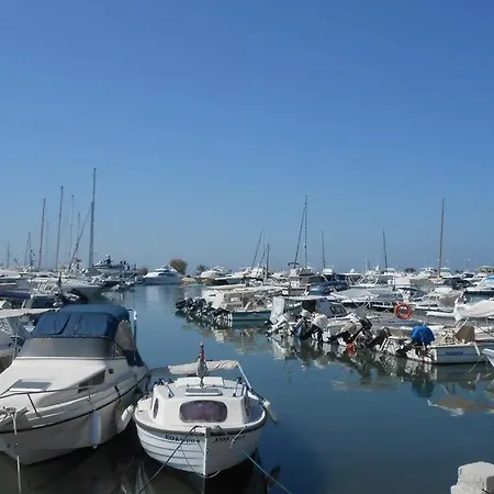 Mon Glyfada Apartment Athens
